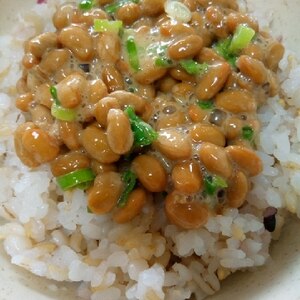 シンプルに！醤油麹納豆